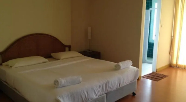 Baan Talay Samran 4 Bedrooms Villa with Beach and 3 pools, Rezerwuj Willa Domy Wakacyjne w Cha-am, Domek