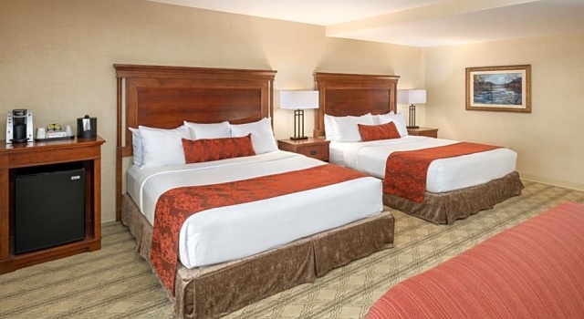 Четырёхместный номер Deluxe The Inn at Virginia Tech - On Campus