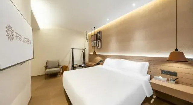 Люкс Deluxe Floral Hotel Changbaishan Baihe Left Bank