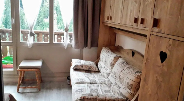Magnifique studio au pied du télécabine d'Arrondaz et des pistes de ski, Забронировать Апартаменты/квартира Отели Maurienne Valley с парковкой, Парковка