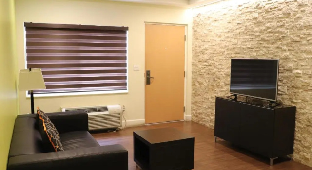 Люкс Curtis Inn & Suites