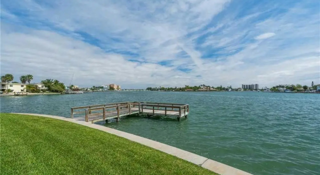 203 - Palms of Treasure Island, Забронировать Отель Треже-Айленд Сент-Пит-Бич