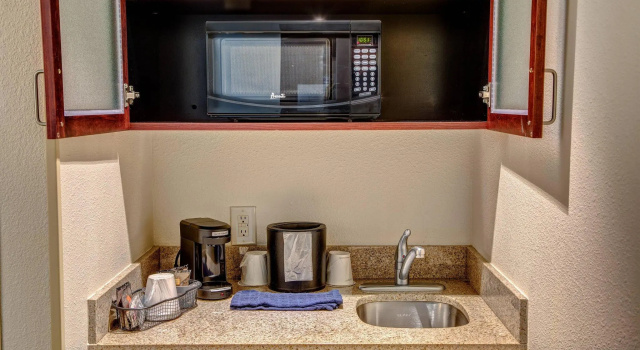 Четырёхместная студия SpringHill Suites by Marriott New Bern