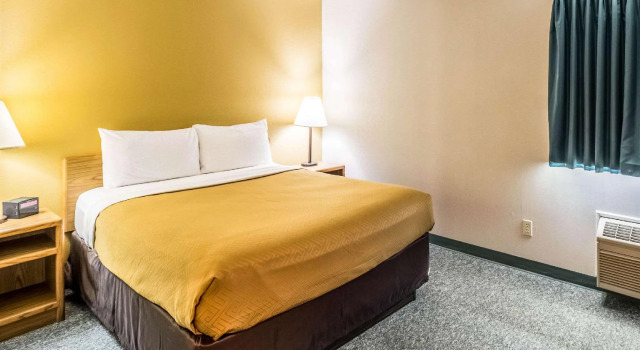 Двухместный люкс Econo Lodge - Valley City