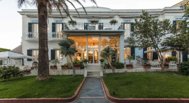 Marechiaro Villa  Relais