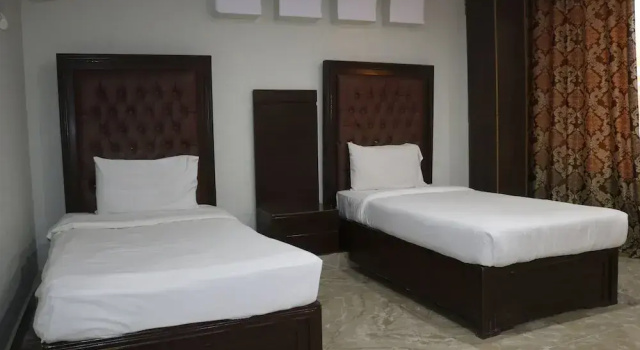 Royal Blue Hotel