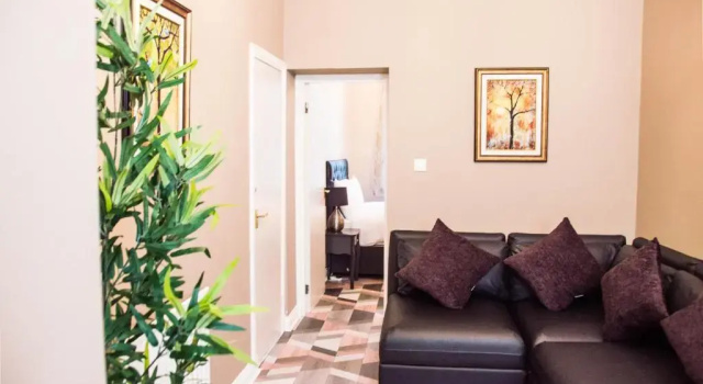 Montgomery Apartments - Crighton, Book Lejlighed Broughton 