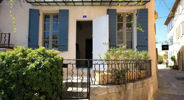 L'oustaou du Luberon - Centre du Village, Забронировать Вилла Вантабран Буш-дю-Рон