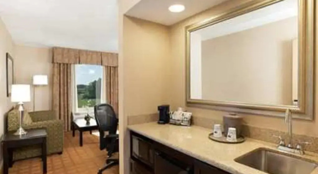 Номер Standard Hampton Inn & Suites Chicago/Saint Charles