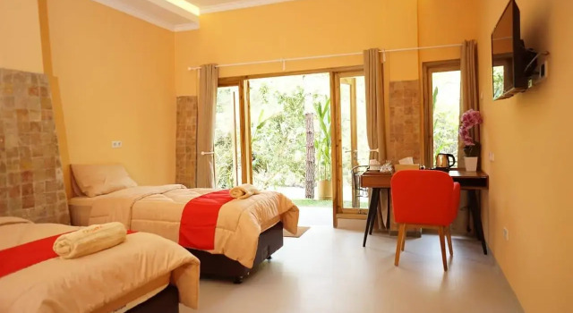 Caldera Adventure - River Resort Citarik, Rezervovat Lázně / Resort West Java resorty, Lázně / Resort