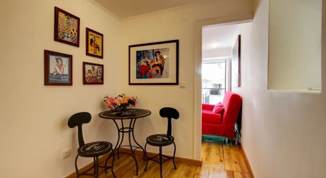 Апартаменты Cozy 1 Bed in the Heart of Alfama w Aircon
