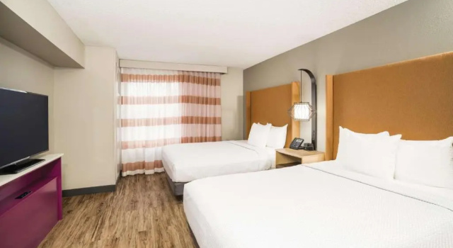 Четырёхместный люкс c 1 комнатой La Quinta by Wyndham Chattanooga North - Hixson