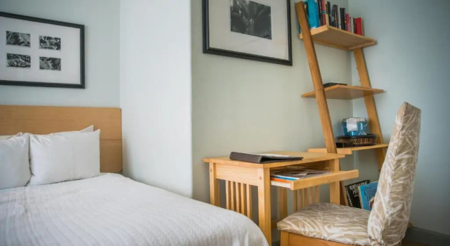 Четырёхместный номер Standard Cadet Hotel