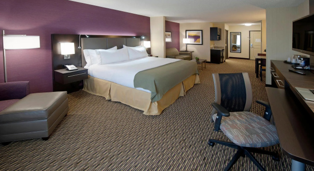 Люкс Holiday Inn Express Hotel & Suites Clearfield by IHG