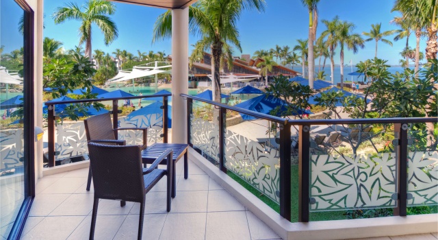 Люкс с 2 комнатами с видом на залив Radisson Blu Resort Fiji