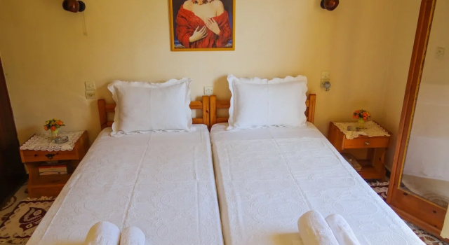Студия Eleni's Apartments & Studios