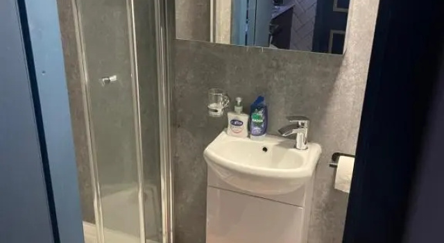 Entire Brand New Serviced Apartment in Moseley, Забронировать Апартаменты/квартира Бирмингем Уэст-Мидлендс