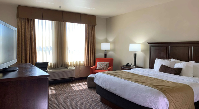 Radisson Hotel River Falls, Rezervovat Hotel River Falls Wisconsin