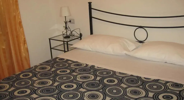 La Casetta Arancione, Book Hotel Stroncone Umbrien