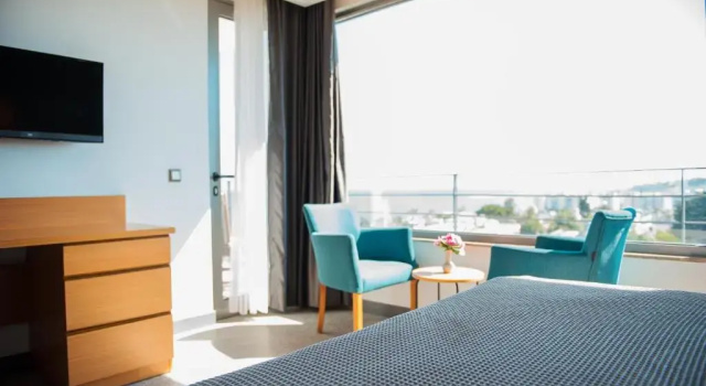 Двухместный номер Standard с балконом и с видом на море Port Marina Hotel
