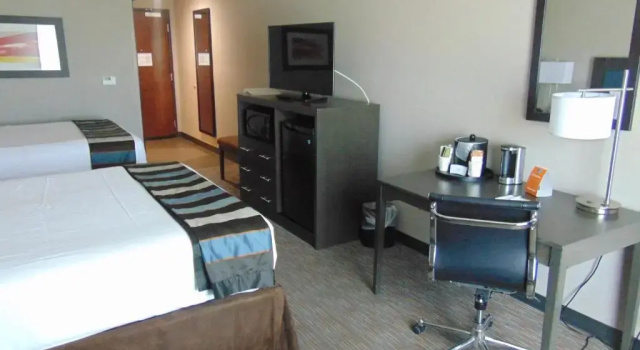 Firedobbelt suite Wingate by Wyndham Lubbock near Texas Tech Univ. Medical Ctr