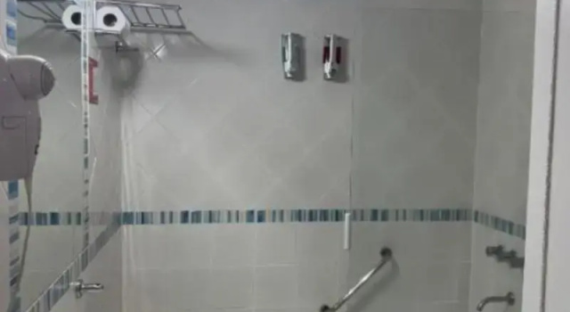 Четырёхместный номер Standard Hotel Lyon by MH