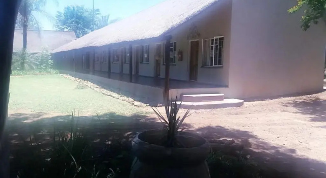 Двухместный номер Standard с балконом African Rest Lodge