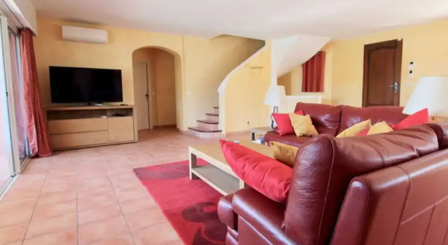 Belle Vue - Sainte Maxime, Забронировать Вилла Отели Mimosa Road с парковкой, Парковка