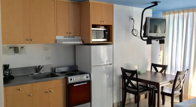 Номер Standard Holiday Surf Hotel (with full kitchen)