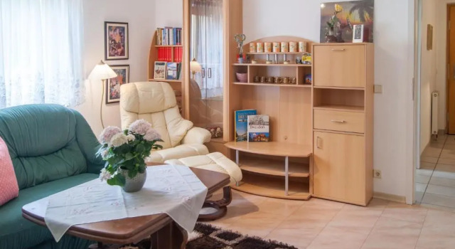 Ferienwohnung über den Dächern von Dresden, Забронировать Отель Пильниц Saxon Switzerland