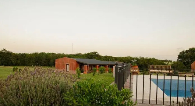 Tierra Chana Estancia de Campo, Забронировать Отель Отели Сан-Педро 3 звезды, 3*