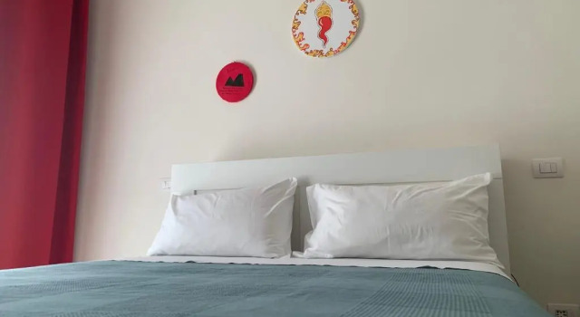 Residenza La Ciorta, Забронировать Отель Отели Неаполя 3 звезды, 3*