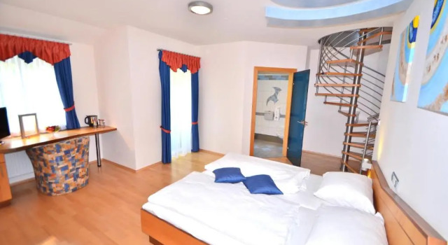 Люкс Дуплекс G.H. Knoll "Proellhofer" Cafe Bar Hills