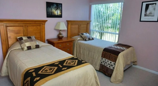 SNOW198 3 Bedroom Holiday Home by Marco Naples Vacation Homes, Забронировать Дом для отпуска Марко-Айленд штат Флорида, рядом с Торговый центр Esplanade Shoppes