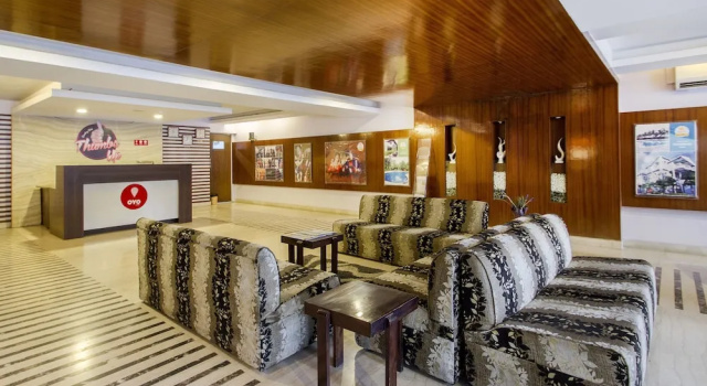 OYO 1410 Country Club Begumpet, Забронировать Отель Отели Hyderabad Region с парковкой, Парковка