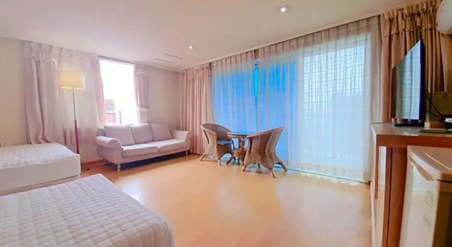 Трёхместный люкс с видом на океан Hotel Good Inn