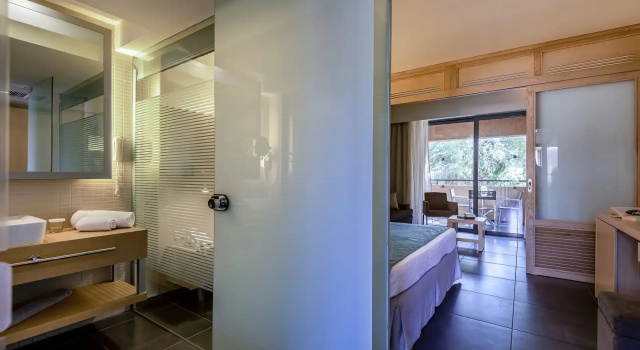 Семейный номер Superior Sliding Door с частичным видом на море Atlantica Mikri Poli Kos