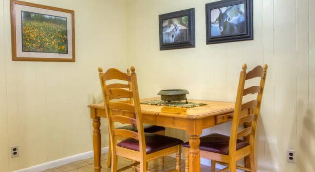 Indian Bluff at Scurlock Farms, Rezervasyon Daire Bartlett Teksas