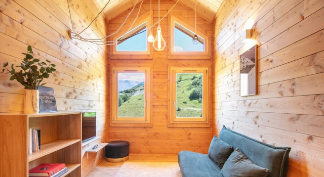 Mountain Chalet in Saint-jean-d'arves, Забронировать Шале Отели Ле Сибель с парковкой, Парковка