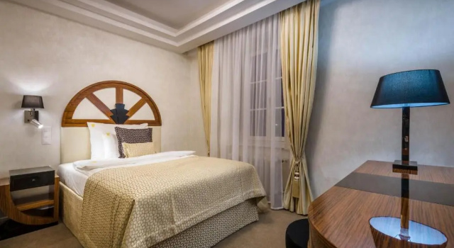 Номер Standard Royal Palace