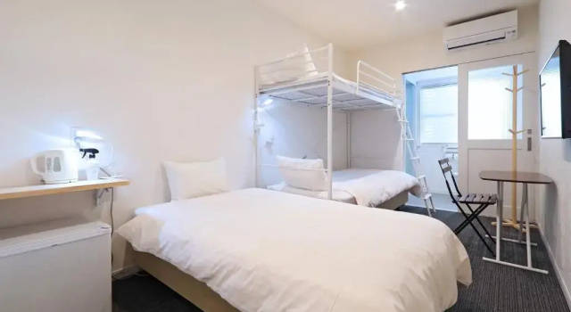 Трёхместный номер Standard Hotel C&S Shin Omuta
