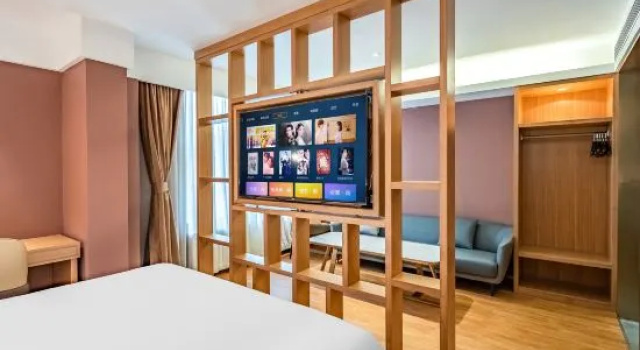 Люкс Deluxe Starway Hotel (Shijiazhuang Zhonghua Beidajie Xinbai Square)