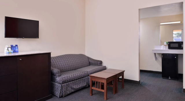 Standard Vierer Zimmer Scottish Inns & Suites