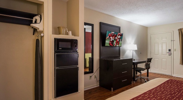 Red Roof Inn & Suites Scottsboro, Varaa Hotelli Scottsboro Alabama