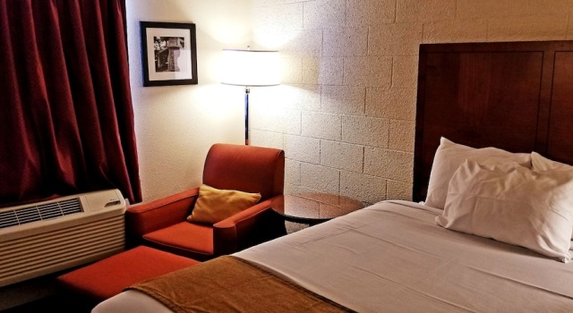 Cedar Inn, Book Mini-hotel Cavalier North Dakota
