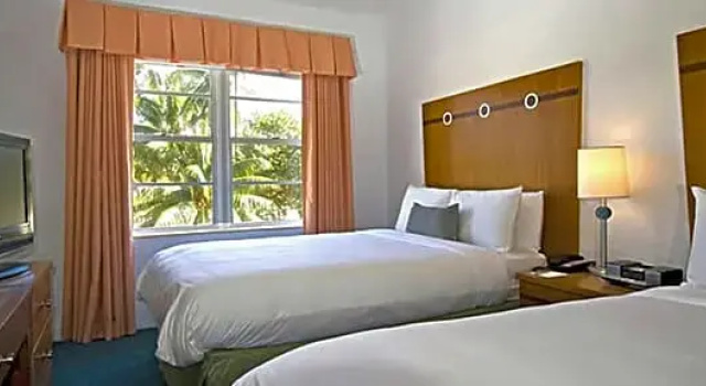 Номер Classic Avalon Hotel
