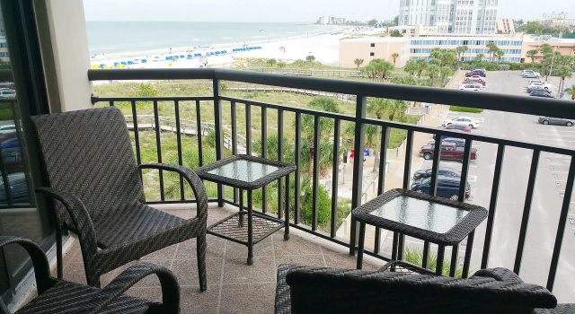Gulf Strand Resort by Travel Resort Services, Забронировать Курортный отель Отели Сент-Пит-Бич с парковкой, Парковка