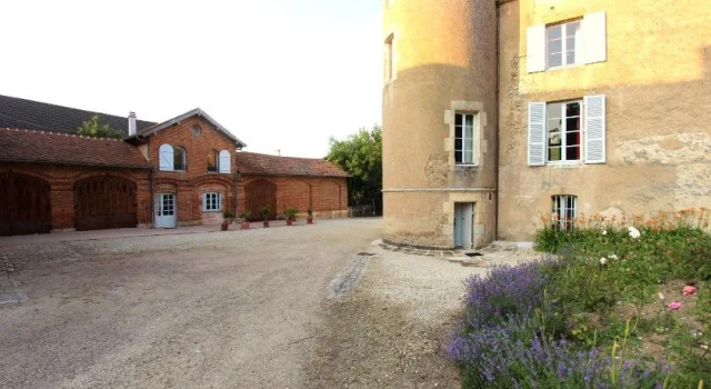 Château d'Island Vézelay, Book Hotel Island Burgund
