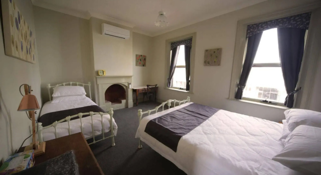 Latrobe Art Apartments, Rezervasyon Daire Barrington 