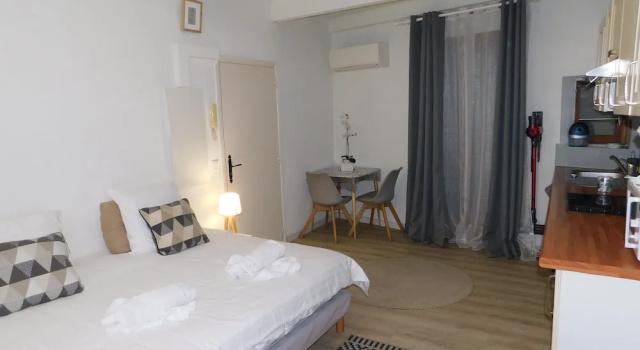 T1  James Close coeur du vieil Antibes, Забронировать Апартаменты/квартира Антиб Приморские Альпы